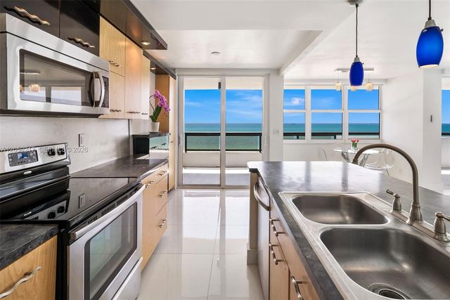 2555 Collins Ave 1511, Miami Beach, FL 33140