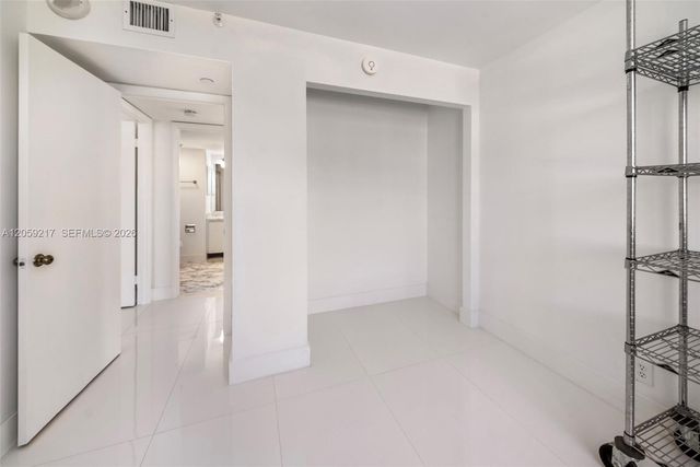 2555 Collins Ave 1511, Miami Beach, FL 33140