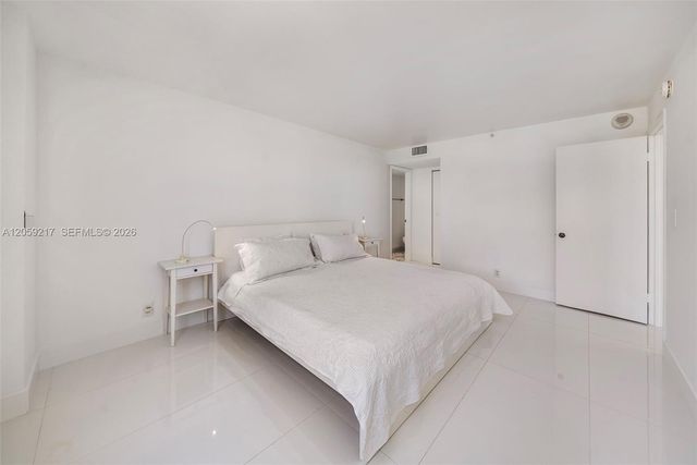 2555 Collins Ave 1511, Miami Beach, FL 33140