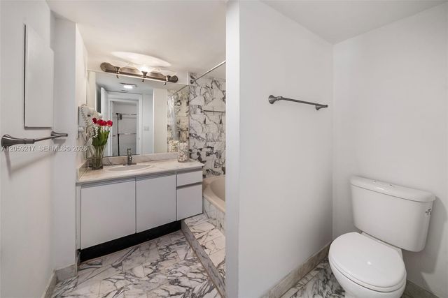 2555 Collins Ave 1511, Miami Beach, FL 33140