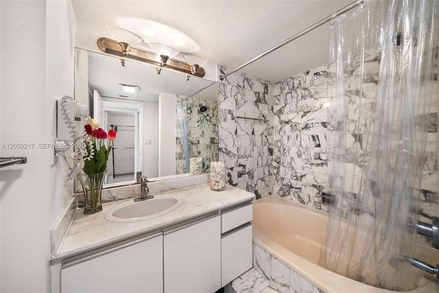 2555 Collins Ave 1511, Miami Beach, FL 33140
