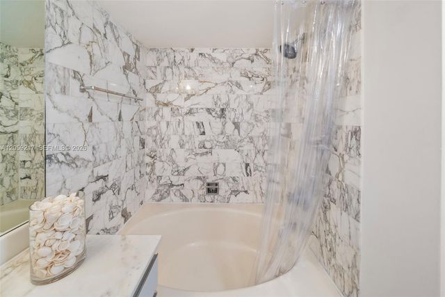 2555 Collins Ave 1511, Miami Beach, FL 33140