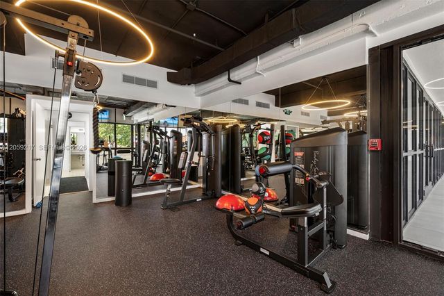 2555 Collins Ave 1511, Miami Beach, FL 33140