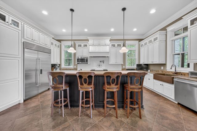 193 Summerwood Ln., Georgetown, SC 29440