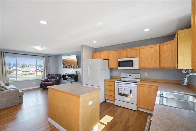 17205 N DAKOTA Ln, Colbert, WA 99005