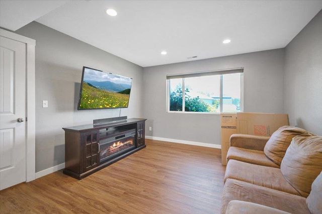 17205 N DAKOTA Ln, Colbert, WA 99005