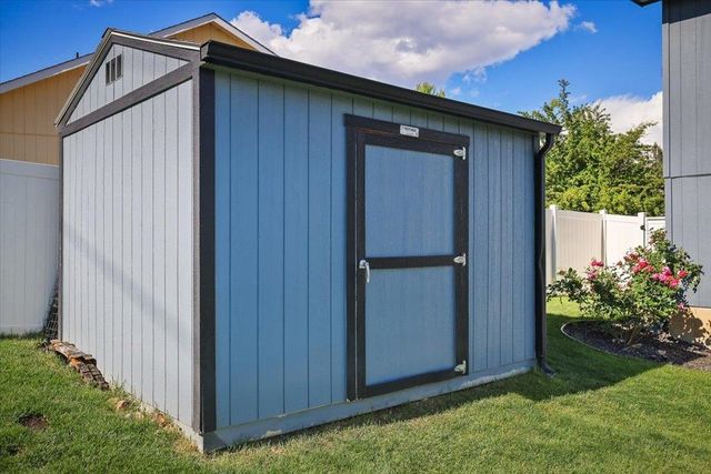 17205 N DAKOTA Ln, Colbert, WA 99005