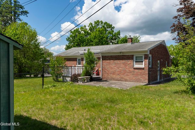 2368 Pine Avenue, Schenectady, NY 12304