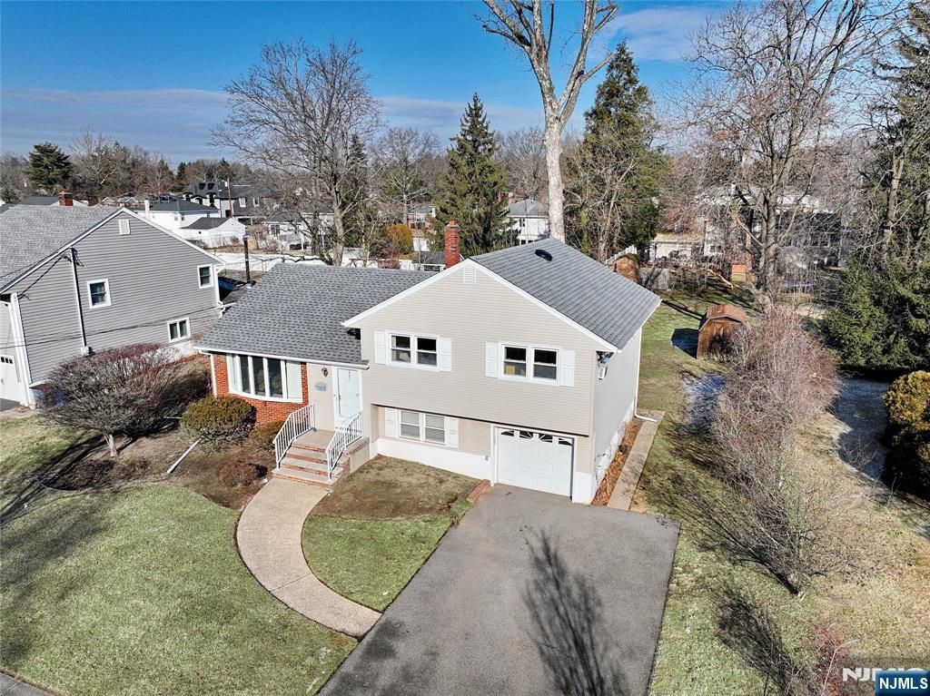 331 Webster Drive, New Milford, NJ 07646