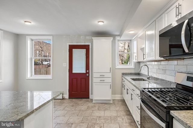 414 E 20TH ST, Chester, PA 19013