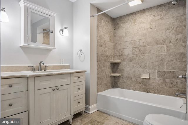 414 E 20TH ST, Chester, PA 19013