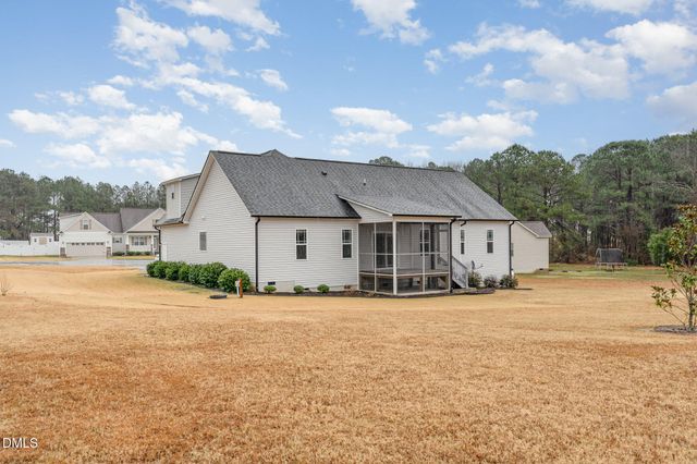 88 Bodacious Lane, Benson, NC 27504