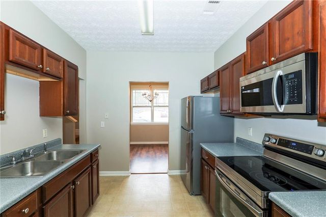 6212 Ellenwood Drive, Rex, GA 30273