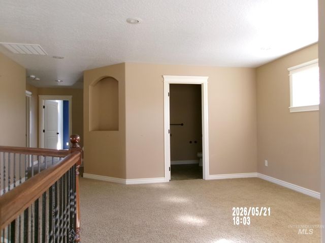2112 S Miller Way, Nampa, ID 83686