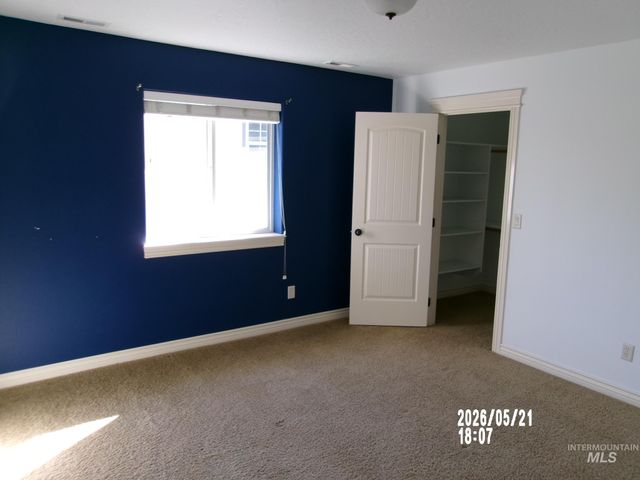 2112 S Miller Way, Nampa, ID 83686