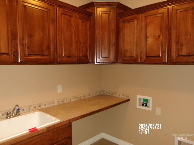 2112 S Miller Way, Nampa, ID 83686