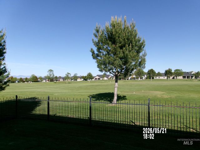 2112 S Miller Way, Nampa, ID 83686