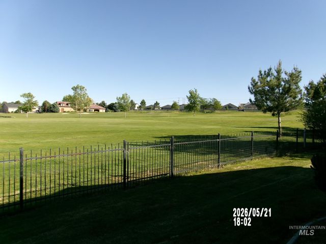 2112 S Miller Way, Nampa, ID 83686