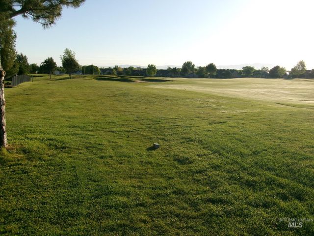 2112 S Miller Way, Nampa, ID 83686
