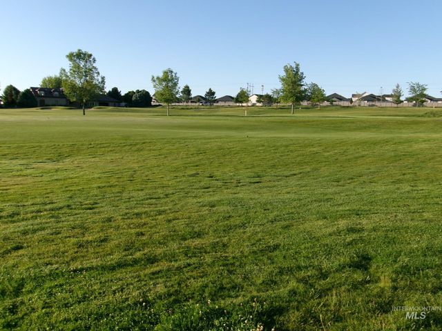 2112 S Miller Way, Nampa, ID 83686