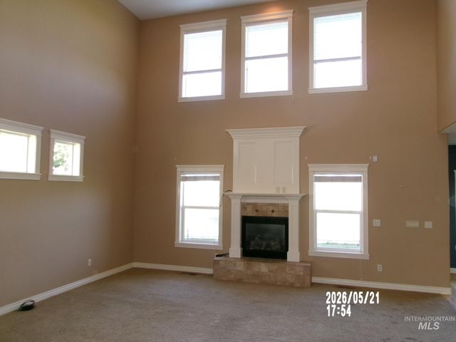 2112 S Miller Way, Nampa, ID 83686