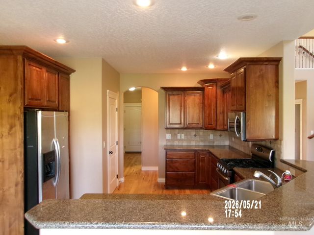 2112 S Miller Way, Nampa, ID 83686