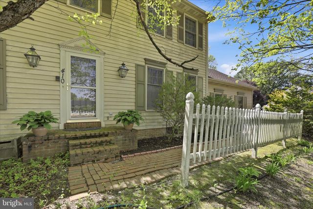 410 CARDINAL CT, Lancaster, PA 17603