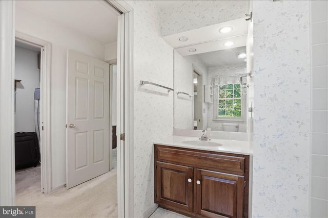 410 CARDINAL CT, Lancaster, PA 17603