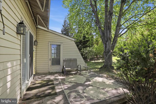 410 CARDINAL CT, Lancaster, PA 17603