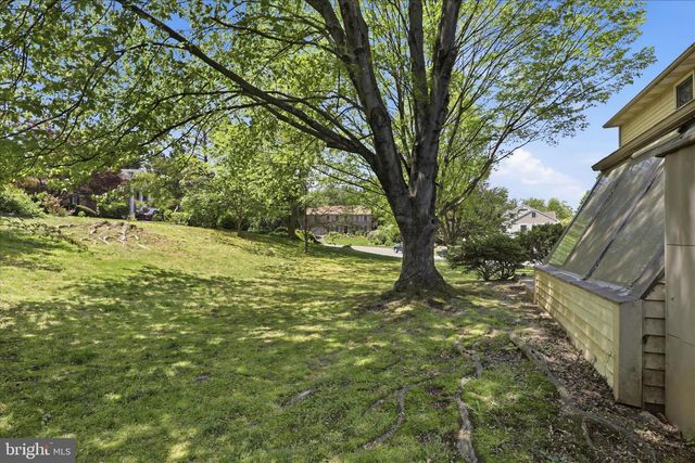 410 CARDINAL CT, Lancaster, PA 17603