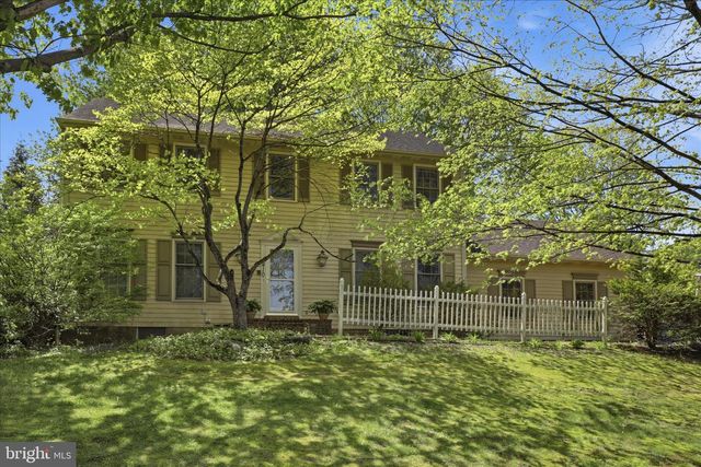 410 CARDINAL CT, Lancaster, PA 17603