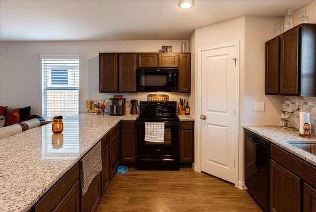 1928 Road 5714, Cleveland, TX 77327