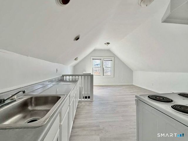 2 Derby Avenue, New Haven, CT 06511