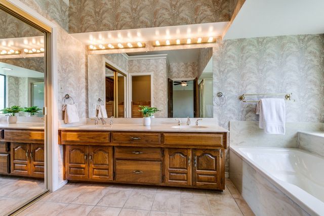 5915 Volunteer Place, Rockwall, TX 75032