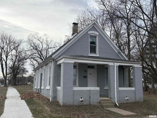 2700 W MARQUETTE Street, Peoria, IL 61605