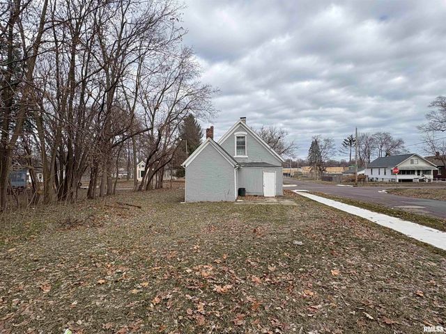 2700 W MARQUETTE Street, Peoria, IL 61605