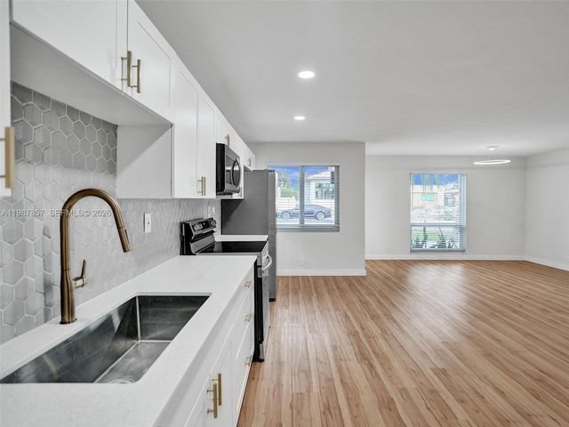 932 Mandarin Isle 1, Fort Lauderdale, FL 33315