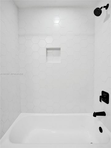 932 Mandarin Isle 1, Fort Lauderdale, FL 33315