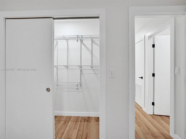 932 Mandarin Isle 1, Fort Lauderdale, FL 33315