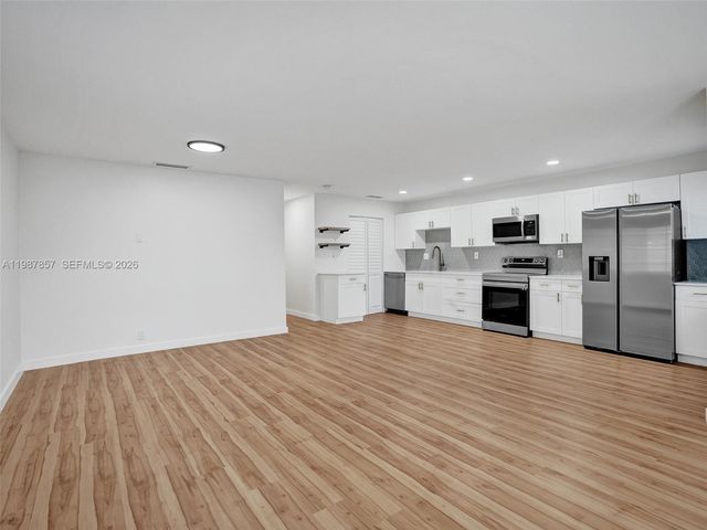 932 Mandarin Isle 1, Fort Lauderdale, FL 33315