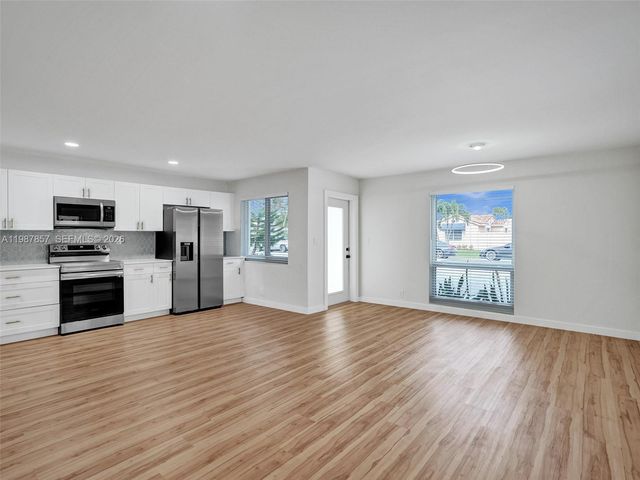 932 Mandarin Isle 1, Fort Lauderdale, FL 33315