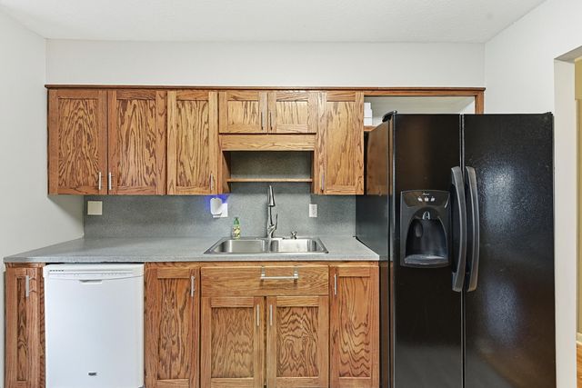 16 COOPER Avenue, Council Bluffs, IA 51503