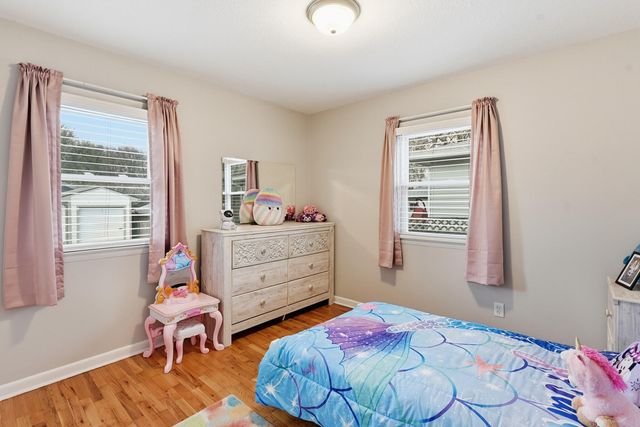 16 COOPER Avenue, Council Bluffs, IA 51503