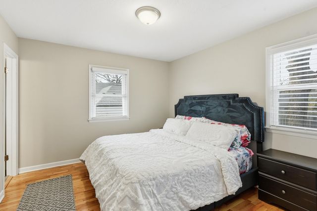 16 COOPER Avenue, Council Bluffs, IA 51503