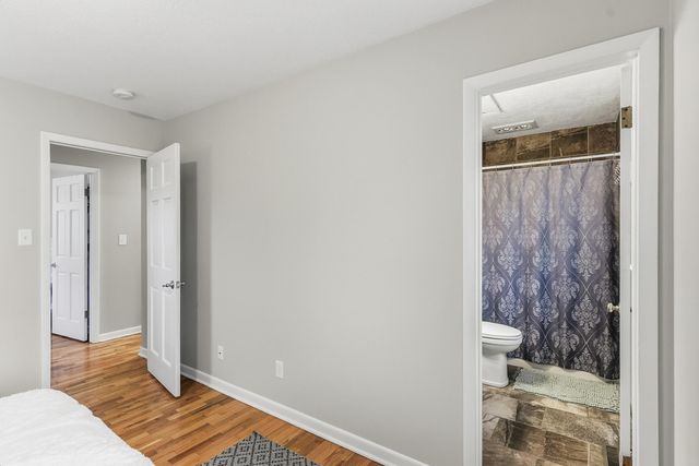 16 COOPER Avenue, Council Bluffs, IA 51503