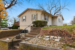 16 COOPER Avenue, Council Bluffs, IA 51503