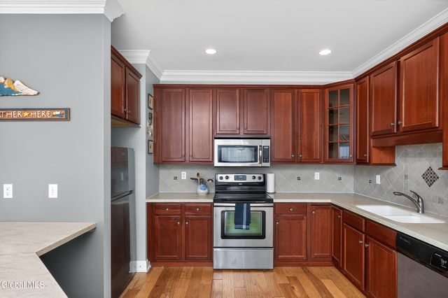 73 Saratoga Road APT 7, Glenville, NY 12302