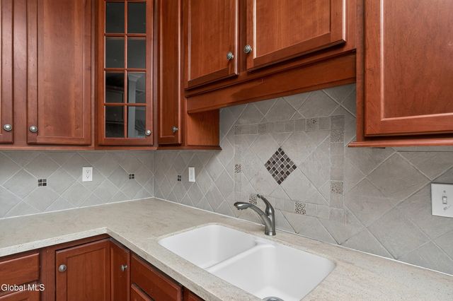 73 Saratoga Road APT 7, Glenville, NY 12302