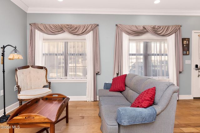 73 Saratoga Road APT 7, Glenville, NY 12302