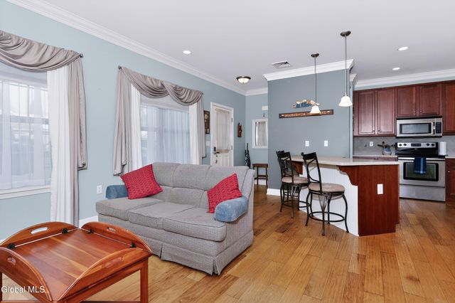 73 Saratoga Road APT 7, Glenville, NY 12302